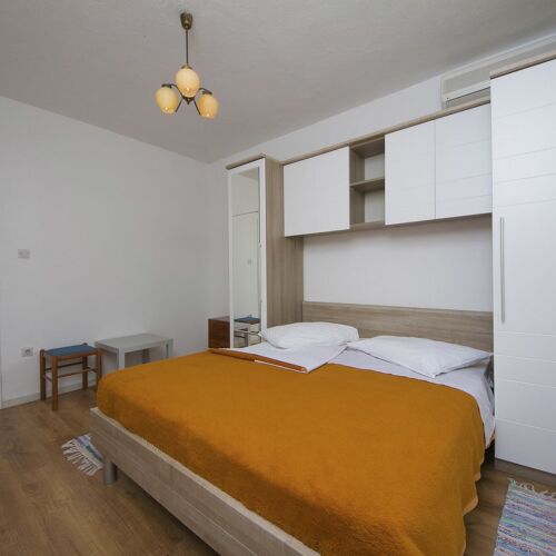 Pogled na more Klimatiziran apartman za 4 osoba(e) sa 2 spavaće(om) sobe(om)