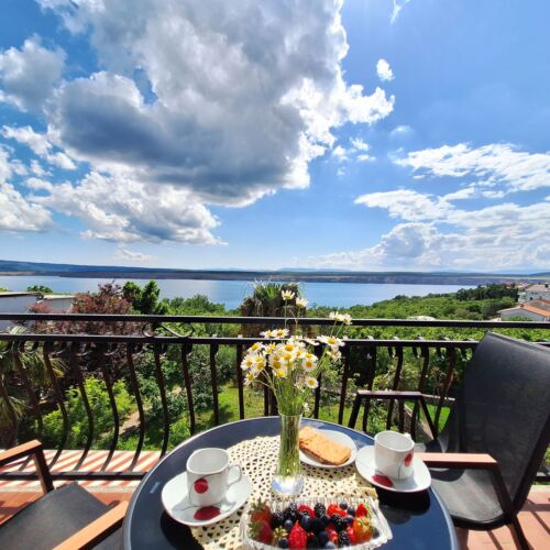 Apartament 5-osobowy z klimatyzacją z widokiem na morze z 3 pomieszczeniami sypialnianymi