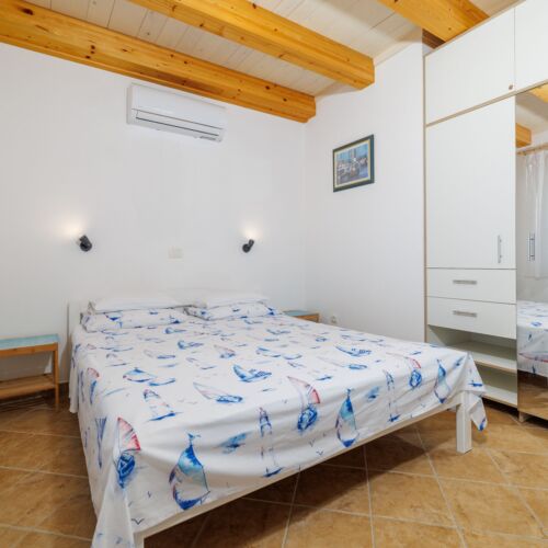 Apartament 3-osobowy z klimatyzacją na piętrze z 1 pomieszczeniem sypialnianym