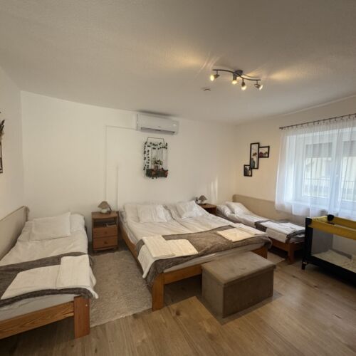 House (jako celek) s klimatizací pro 7 os. celý Dům