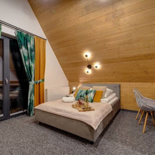 Mountain View Triple Room with Kitchenette