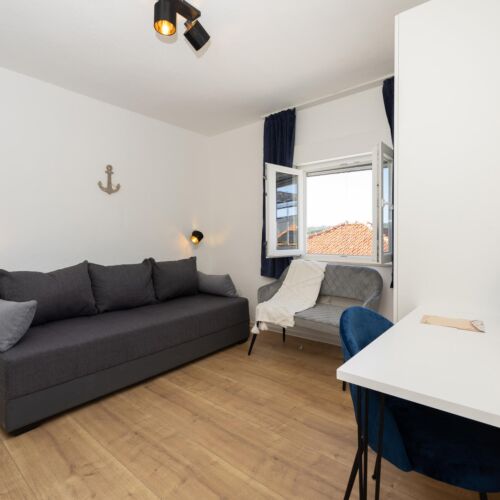 Apartament pentru 6 pers. (se inchirieaza doar integral)