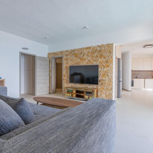Apartament pentru 4 pers. (se inchirieaza doar integral)