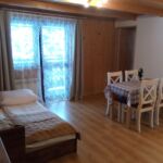 Apartament 4-osobowy na piętrze z widokiem na góry z 2 pomieszczeniami sypialnianymi