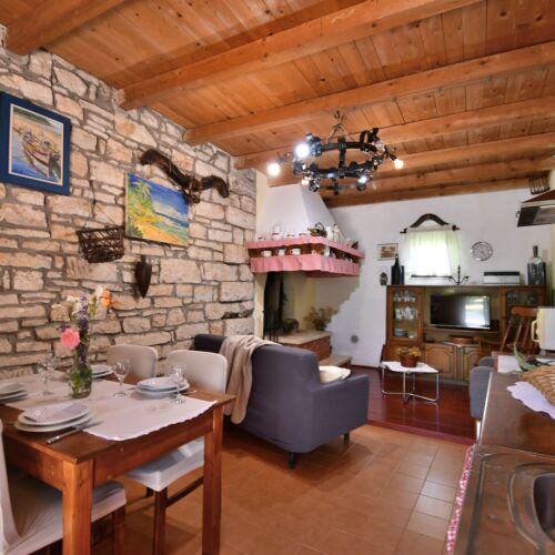 Apartament 4-osobowy na parterze z widokiem na ogród z 2 pomieszczeniami sypialnianymi