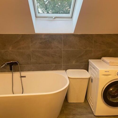 Apartman s klimatizací pro 7 os. se 3 ložnicemi na poschodí