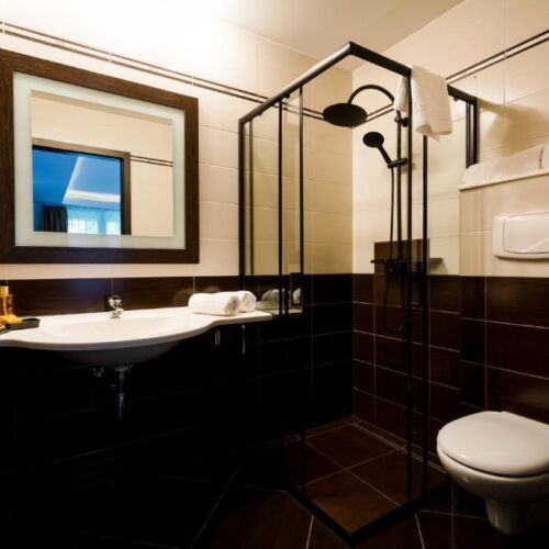 Camera dubla superior