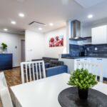 Apartman se sprchou s privátní koupelnou mimo apartmán pro 6 os.