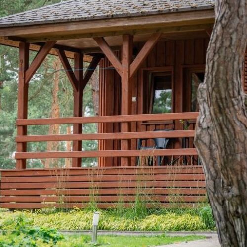 Domek drewniany 2-osobowy z tarasem