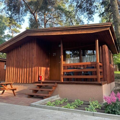 Domek drewniany 4-osobowy z tarasem