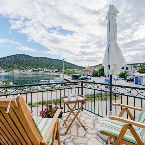 Domek całoroczny 5-osobowy z klimatyzacją z widokiem na morze