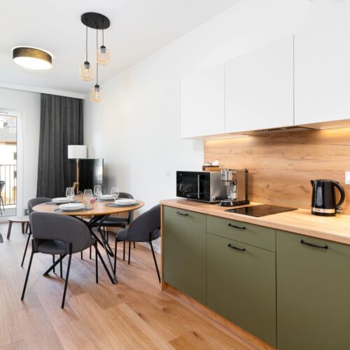 Apartament 4-osobowy z 2 pomieszczeniami sypialnianymi