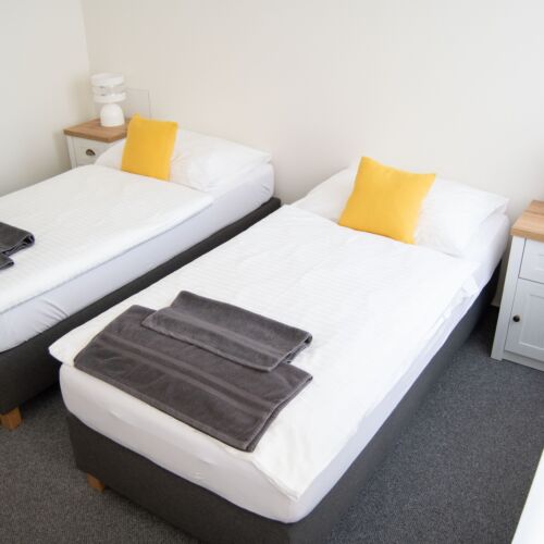 Camera twin standard Plus cu baie