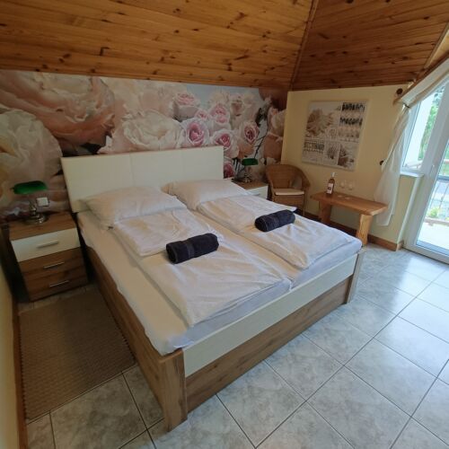Upstairs Double Room 