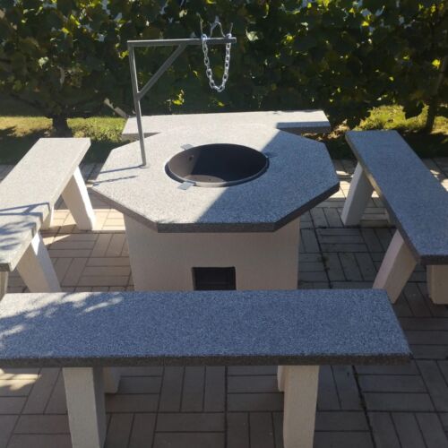 Casă de vacanță la etaj la parter pentru 23 pers. (se inchirieaza doar integral) (se poate solicita pat suplimentar)