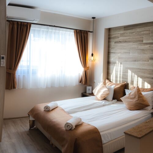 Apartament family cu chicinetă proprie cu 1 camera pentru 4 pers.