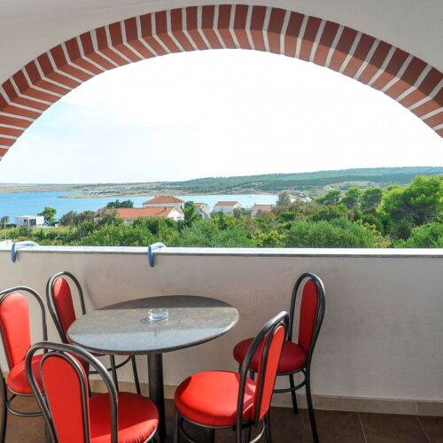 Apartman za 6 osoba(e) sa 3 spavaće(om) sobe(om)