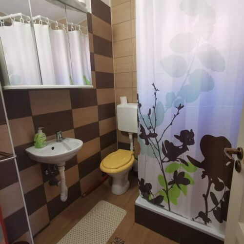 Camera pentru 5 pers.