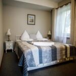 Apartament 6-osobowy z balkonem z 2 pomieszczeniami sypialnianymi