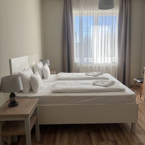Ground Floor 1-Room Suite for 2 Persons with Shower (extra bed available)