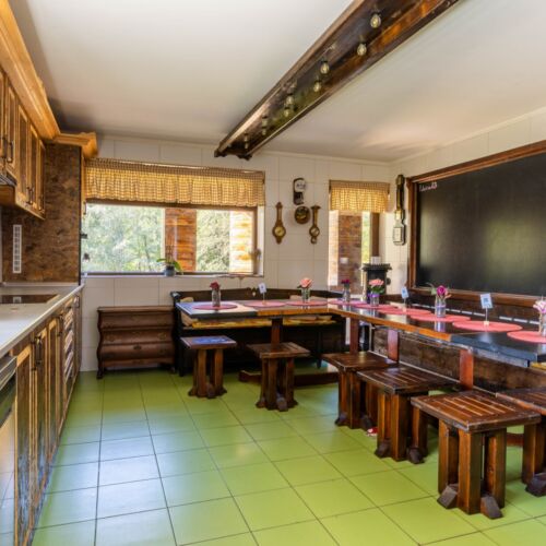 Cabană pentru 17 pers. (se inchirieaza doar integral)