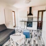 Mezonet Apartman s vlastní kuchyňkou s manželskou postelí s 1 ložnicí (s možností přistýlky)
