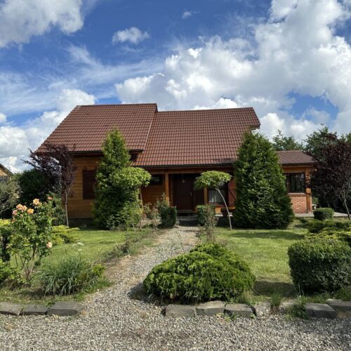 Întreaga unitate întreaga unitate pentru 12 pers. (se inchirieaza doar integral) (se poate solicita pat suplimentar)