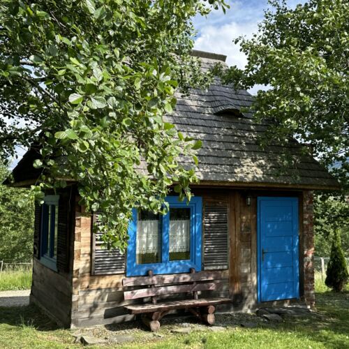 Casa rustică întreaga unitate pentru 3 pers. (se inchirieaza doar integral)