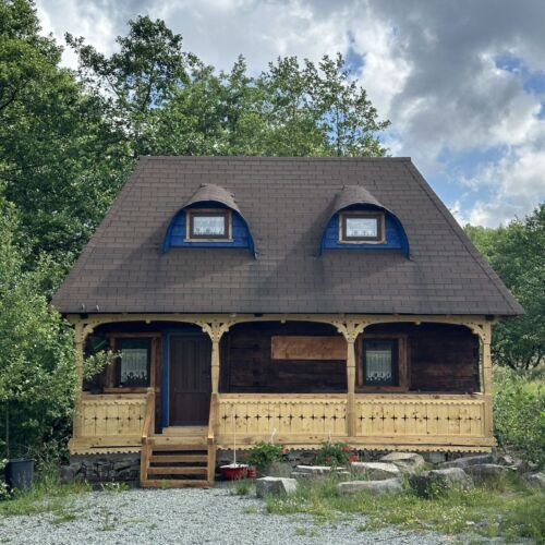 Casa rustică întreaga unitate pentru 4 pers. (se inchirieaza doar integral) (se poate solicita pat suplimentar)