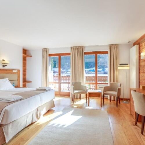 Camera dubla superior