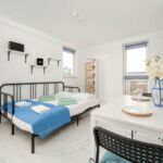 Śliczna 22c | Jasne Studio | Blisko Parku Wrocław