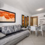 Turistický Apartman s manželskou postelí s 1 ložnicí na poschodí (s možností přistýlky)