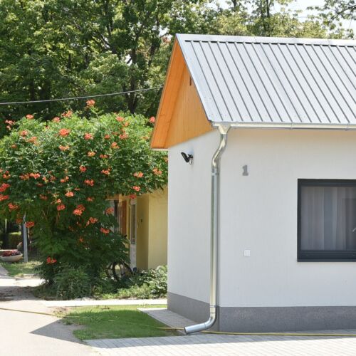 Ground Floor Air Conditioned Holiday Home for 2 Persons