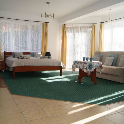 Pokój 4-osobowy z łazienką z aneksem kuchennym