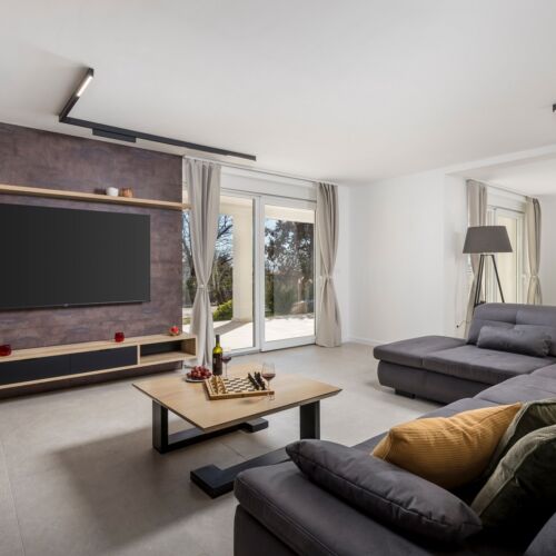 Whole House Family Villa for 10 Persons