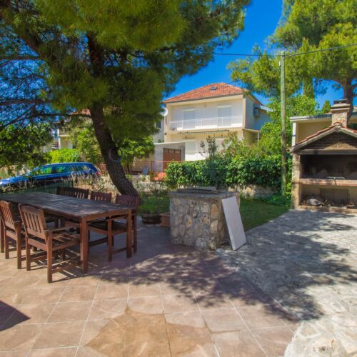 Apartament 8-osobowy z klimatyzacją z tarasem z 3 pomieszczeniami sypialnianymi A-6280-c