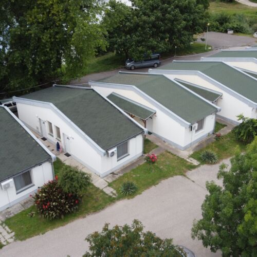 Whole House House for 2 Persons air Conditioned (extra bed available)