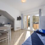 Turistický Apartman pro 5 os. se 2 ložnicemi přízemní