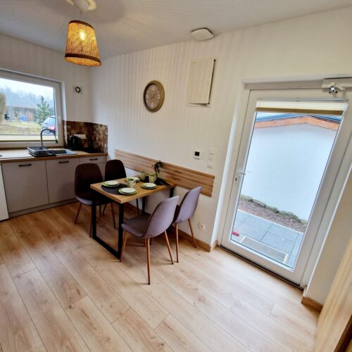 Întreaga unitate pentru 4 pers. (se inchirieaza doar integral)