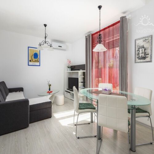U prizemlju Standard apartman za 4 osoba(e) sa 2 spavaće(om) sobe(om)