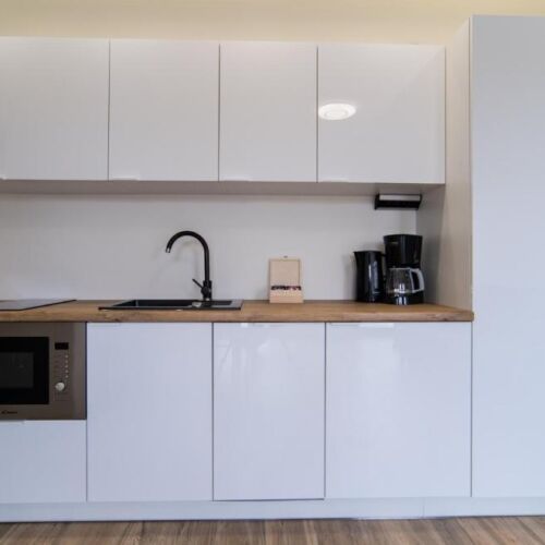 Apartament 3-osobowy z balkonem z 2 pomieszczeniami sypialnianymi