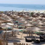 Apartament la etaj cu vedere spre mare cu 2 camere pentru 4 pers.
