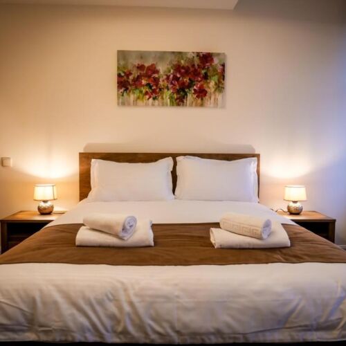 Camera dubla confort la etaj