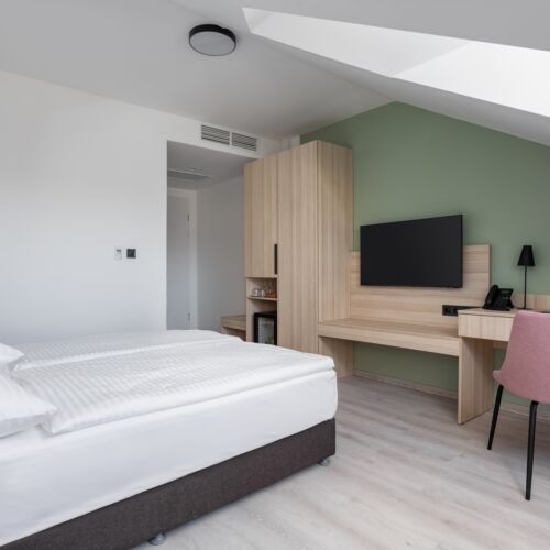 Pokój 2-osobowy na poddaszu z łazienką