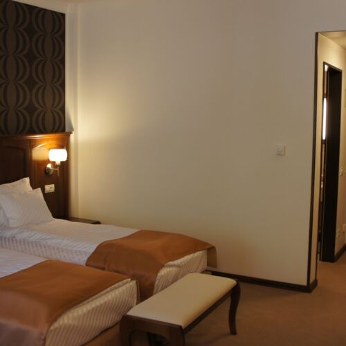 Camera dubla superior