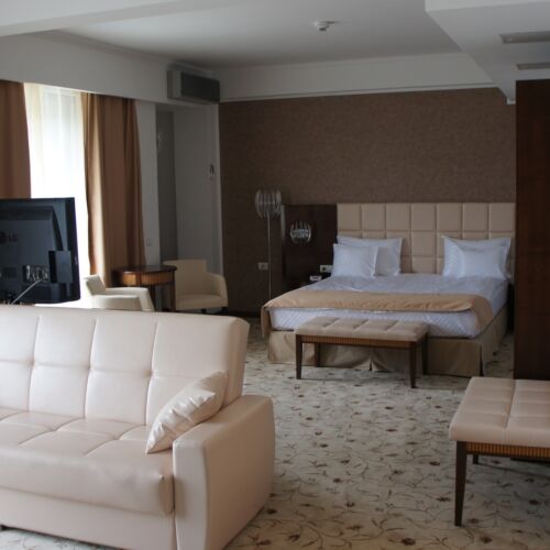 Apartament superior cu 1 camera pentru 3 pers.