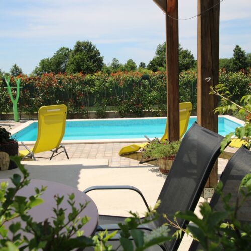 Apartament studio lângă piscină cu 1 camera pentru 2 pers.