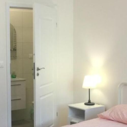 Pokoj pro 3 os. s výhledem do zahrady přízemní