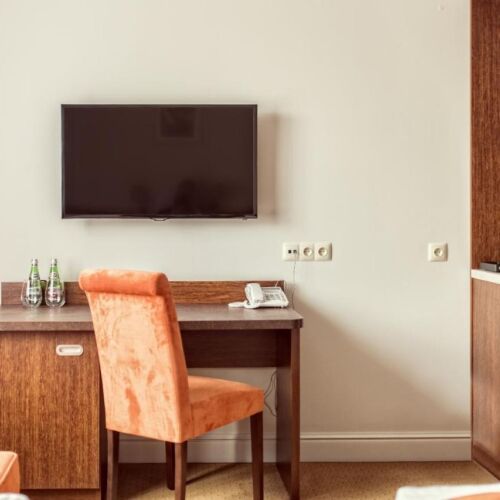 Camera single deluxe cu baie