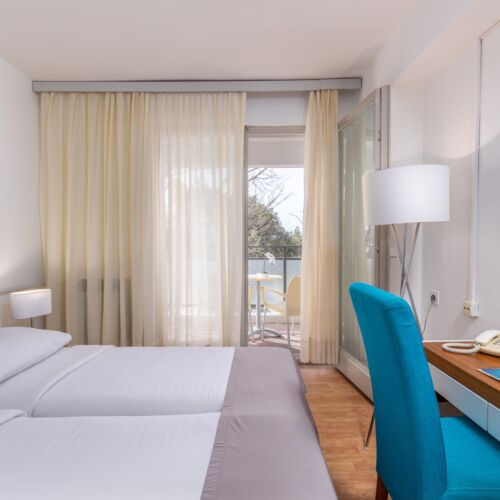 Standard Sea View Twin Room (extra bed available)